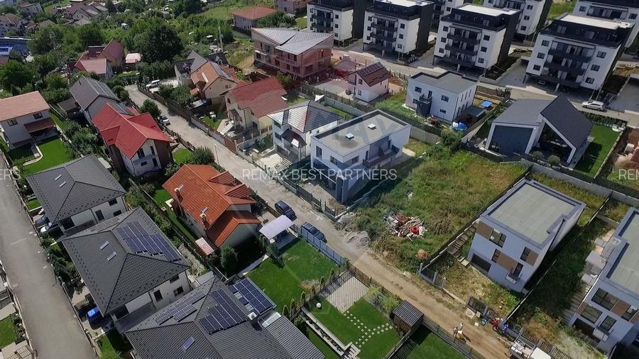 De vanzare duplex modern cu 4 camere, gradina si garaj, Baciu (Petrom) - 16