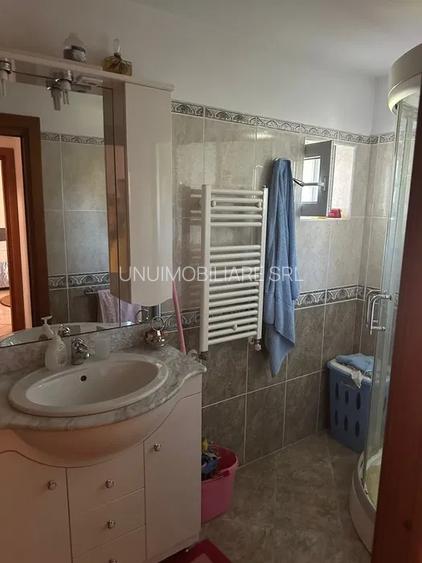 Garsoniera Strada Mitropolit Varlaam - etaj 3/3 - 40 mp - 5