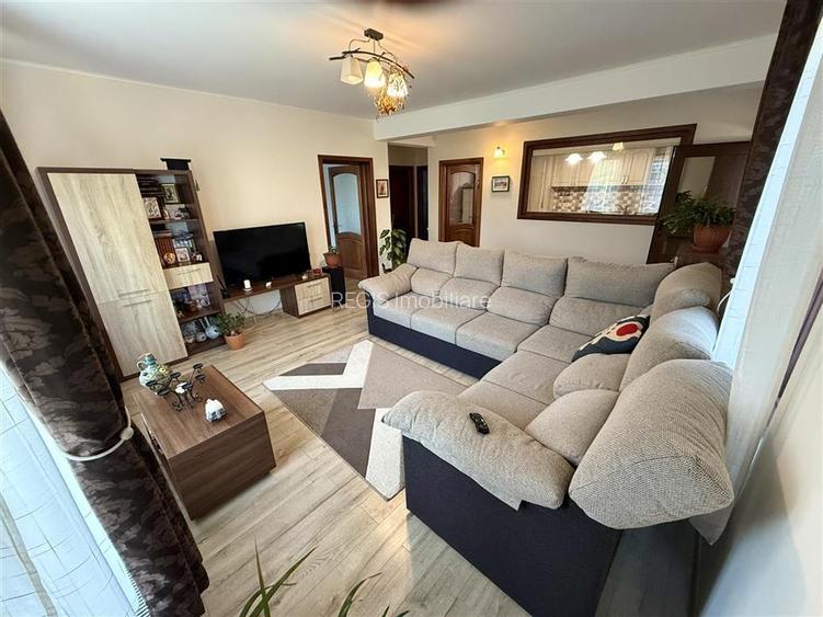Vila tip Duplex, Curte proprie, Sanpetru Brasov - 5