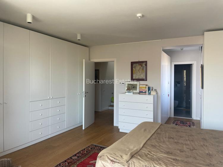 Oxford Gardens beautiful 5 bedrooms semi-furnished villa - 39