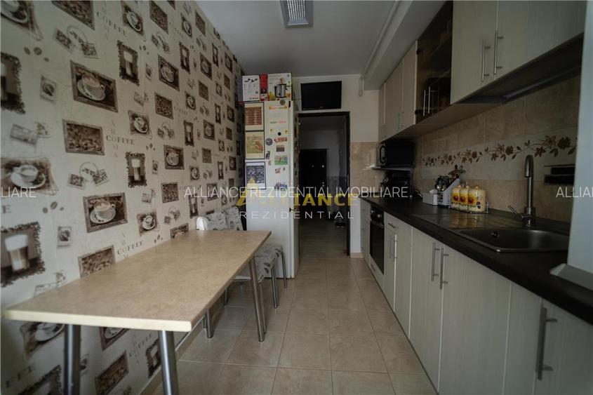 Vanzare apartament 3 camere - Str. Solstitiului - 5