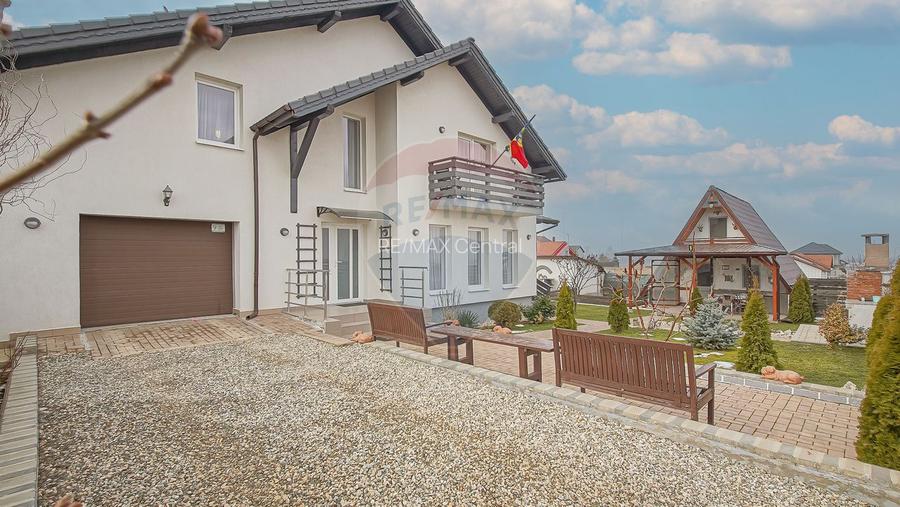 Comision zero, casa individuala + cabana A frame in Bod, la intrare - 8