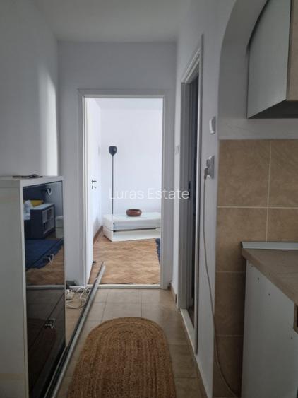 Apartament 2 camere – Zona Garii - Renovat • Vedere bilaterala - 5