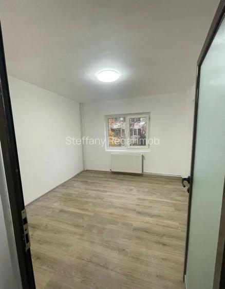 Apartament 3 camere de vanzare Lujerului-Orsova - 2