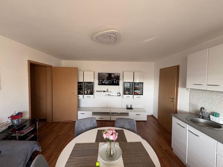 Vând apartament 3 camere  - 11