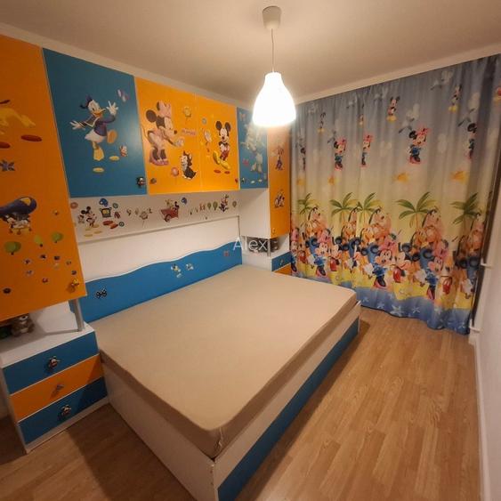 INCHIRIEZ APARTAMENT  3 CAMERE RENOVAT CAMPIA LIBERATII  - 9