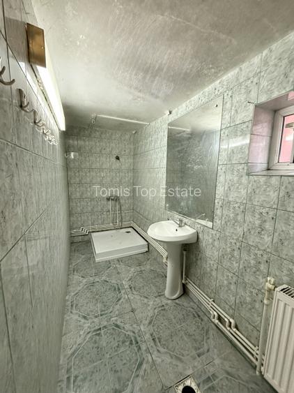 Casă de inchiriat cu 6 camere Faleza Nord – curte proprie, garaj - 14