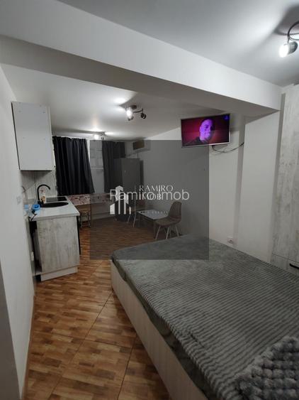 GARSONIERA 30MP, INVESTITIE, EROII REVOLUTIEI - 6