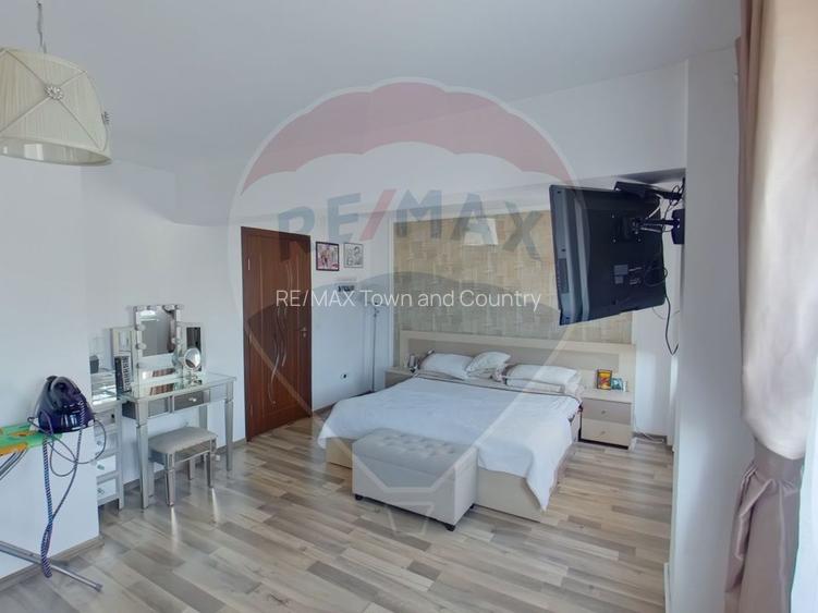 Apartament cu 4 camere de vânzare, Piața 1 Decembrie 1918 - 11