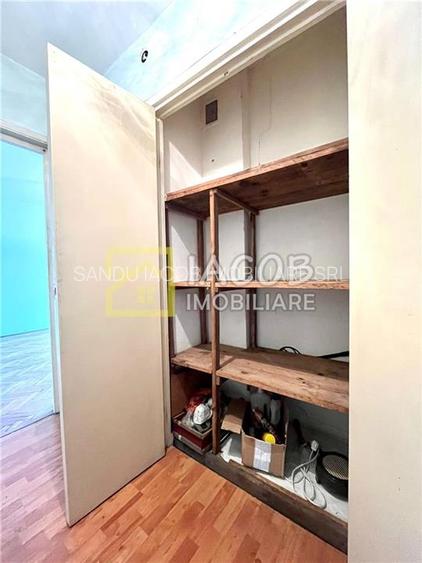Apartament 3 camere, str. Stadionului, etaj 2 - 8