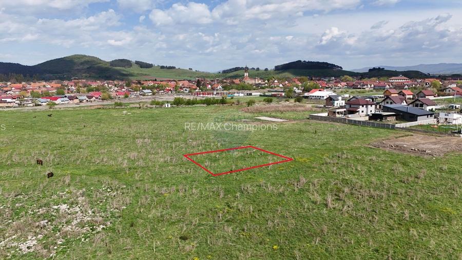 Comision 0% | Teren intravilan 527 mp Sânpetru |Utilități în apropiere - 5