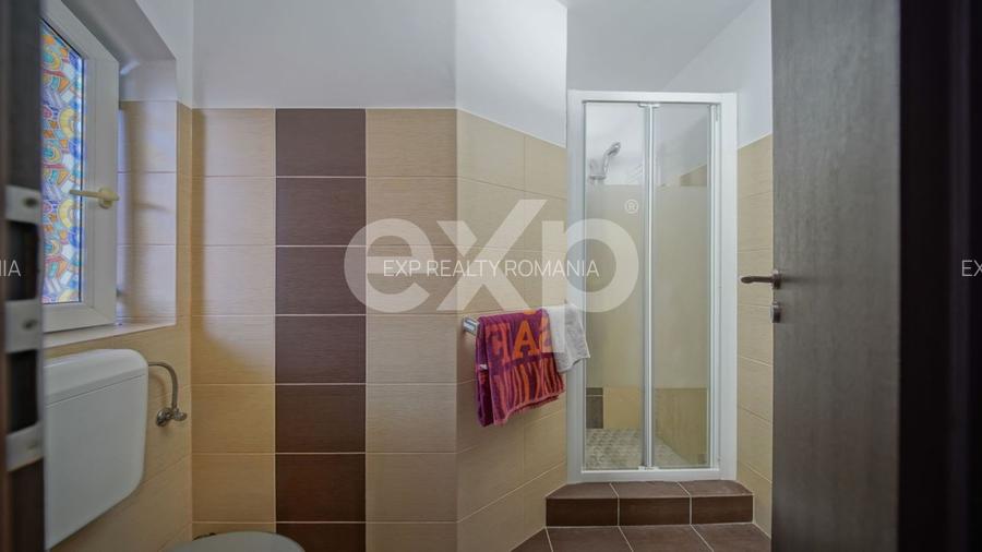 Casă individuală la 4 km de Brașov | 730 mp teren - P+E+M - 7