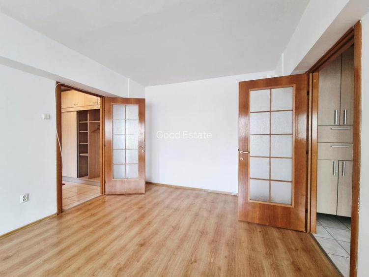 INCHIRIERE apartament 3 camere nemobilat Bd. Ion MIhalache 93 exclusiv pt LOCUIT - 17