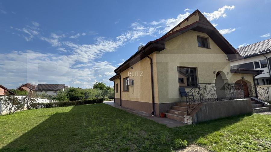 Casa S + P + M de 333 mp utili, cu 2.040 mp teren, front 26 m, Catargiu - 2