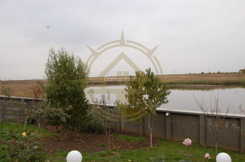 DOM00403 - Vila de vanzare cu vedere la lac Laguna Albastra Corbeanca - 42