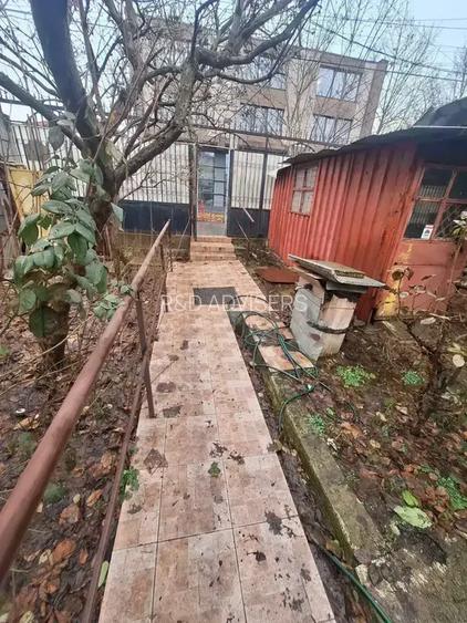 Casă cu teren – ideală pentru spații comerciale / birouri – Sector 4 - 3