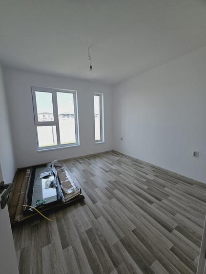 Casa parter 3 camere - Com.Berceni