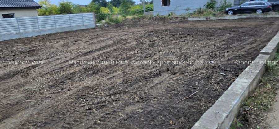 Teren de vanzare 700 mp central Odobesti - 41