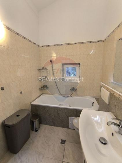 Casă de vanzare - 45