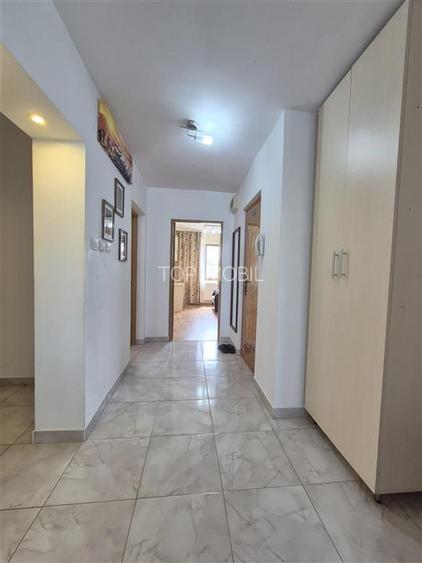 Apartament 3 camere Decomandat - Podu Ros - 6