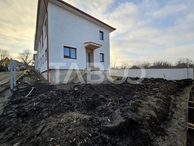 Casa tip duplex de vanzare 120 utili teren 300 mp Sura Mica Sibiu - 3