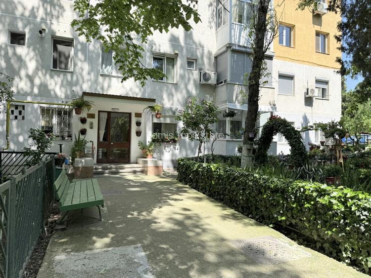 Apartament de vânzare cu 3 camere in Tomis Nord, etaj 2 - 10