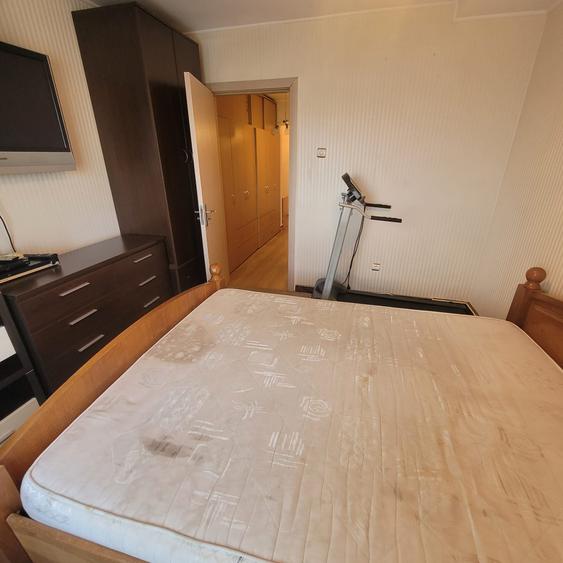 Vand apartament cu 3 camere Centrul Civic, Strada Toamnei