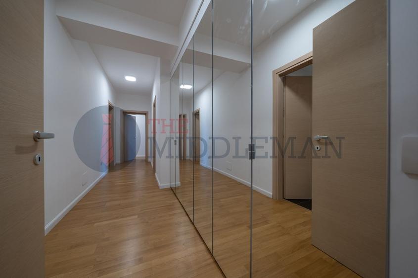Apartament 4 camere premium – Aron Cotruș, terasă generoasă + parcare
