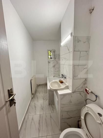 Apartament 2 camere de vanzare, decomandat, 55.70 mp, zona Nicolina