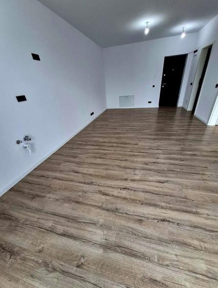 Apartament 2 camere, finisat, 43 mp, balcon, zona Campina