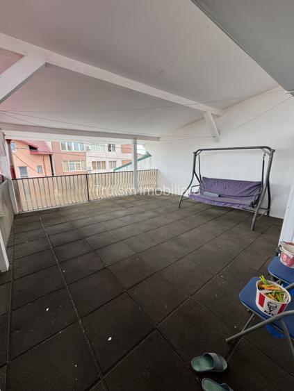 VILA Demisol+ Parter +Et 1+ Mansarda Ultracentral - 7