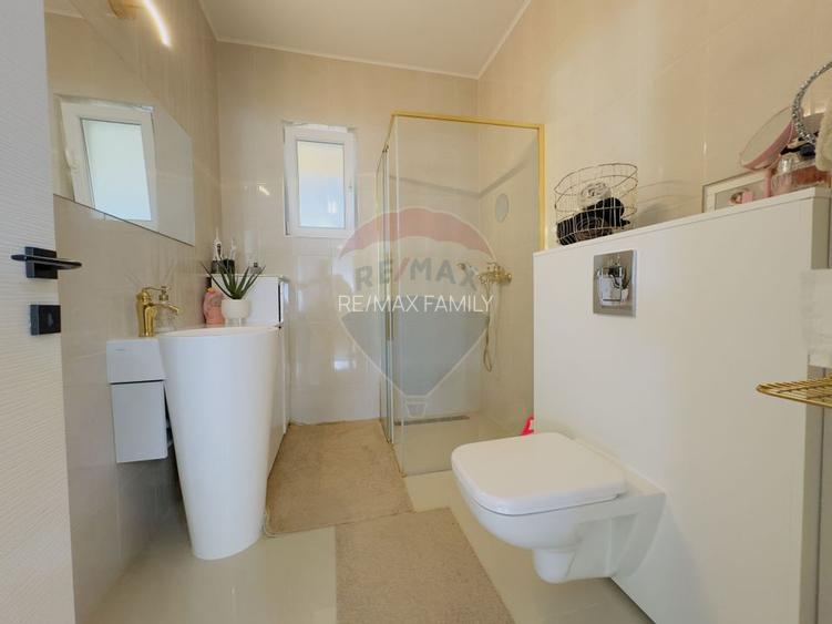 Casă / Vilă 5 camere,piscina Cart.Orizont 2 zona Metropolitana Oradea - 26