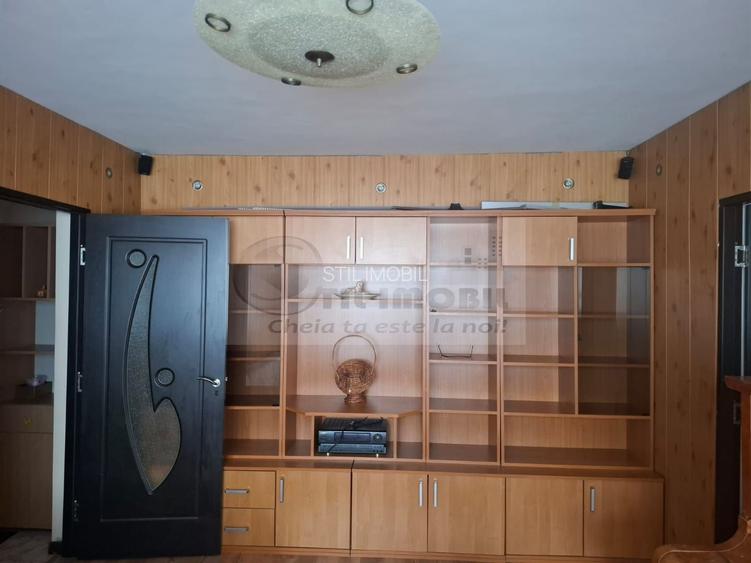 Apartament 3 Camere Podul de Piatra - 550 euro - 4