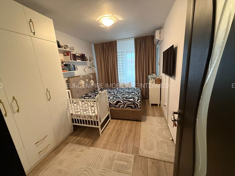 Apartament 3 camere decomandat, zona KM 4-5 - 3