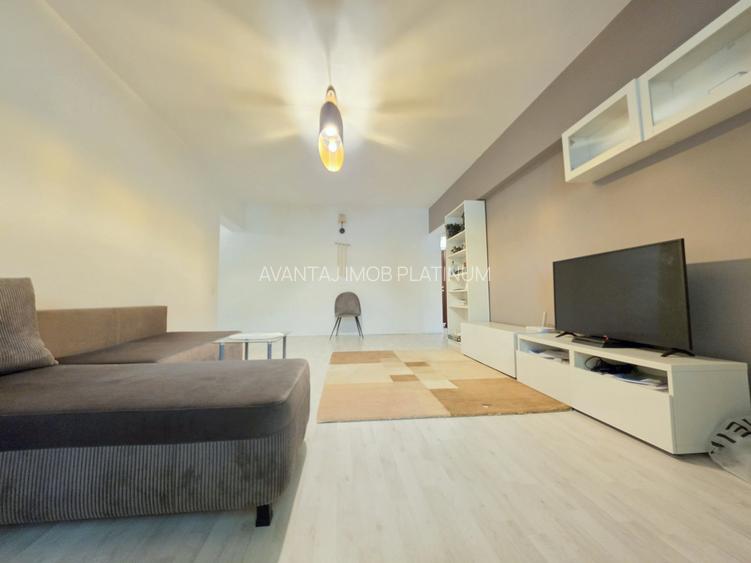 Calea Vacaresti - Parc Tineretului (Lumea Copiilor), bloc 1988 - 2