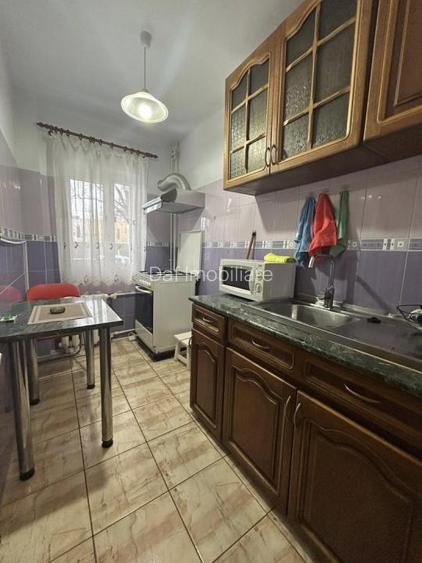 299 euro-Garsoniera 35mp -Titan - Metrou 1decembrie - 6