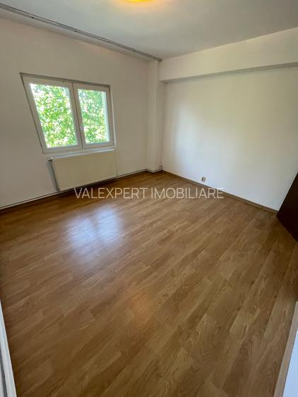 Apartament 4 camere, centrala termica, Bragadiru central, aproape de Primarie - 13