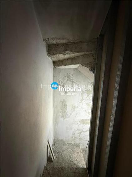 Vila 5 cam, beci, langa TLT, Rond, Vorovesti - 10