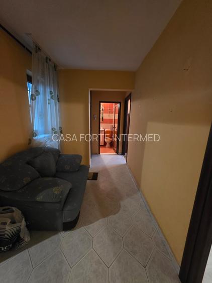 Apartament 3 Camere Tomis Nord - Zona Rustic 110000 euro - 10