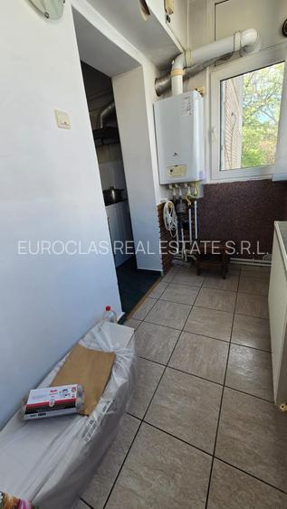 Apartament 3 camere decomandate - Bd.Mamaia - zona Delfinariu - 155.000 euro - 8