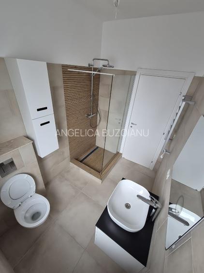 Casa de vanzare - finisaje premium, finalizat - 2