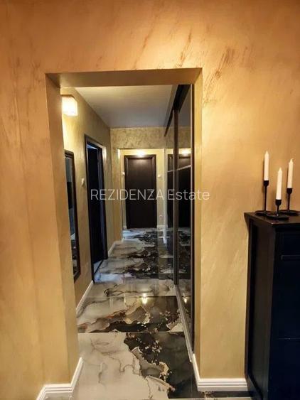 APARTAMENT DE LUX DECOMANDAT 3 CAMERE METROU GORJULUI - 4