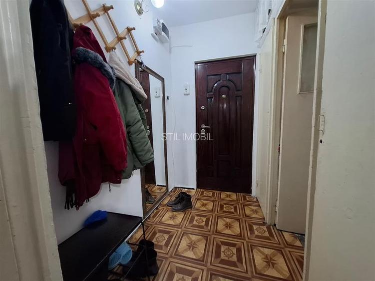 Apartament 3 camere Dacia, etaj 3, fara risc, pe mijloc - 9