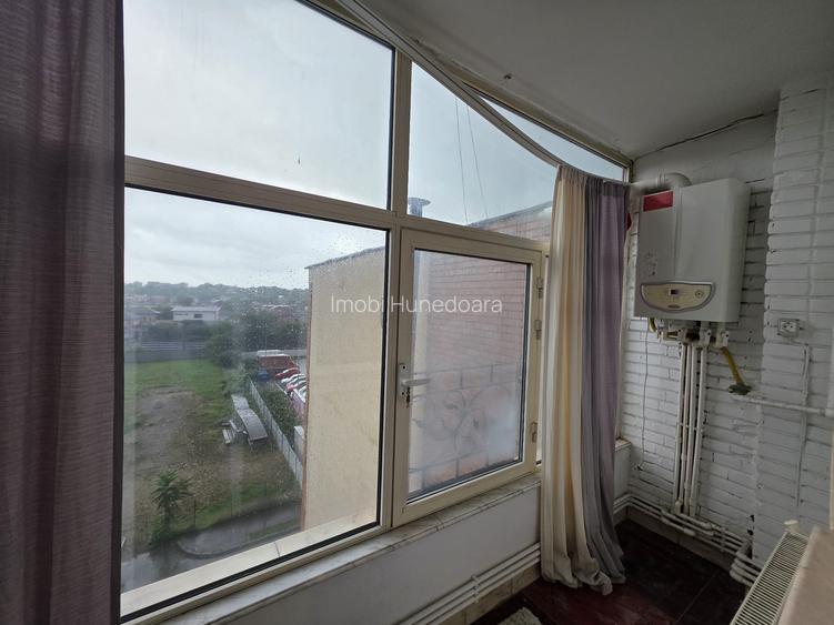Apartament 4 camere de vânzare SU 78 mp, 2 bai - Simeria 2, Jud. Hunedoara - 18