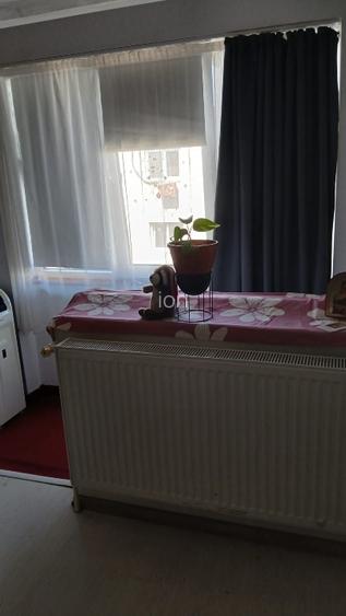 De vanzare garsoniera conf 1 - 8