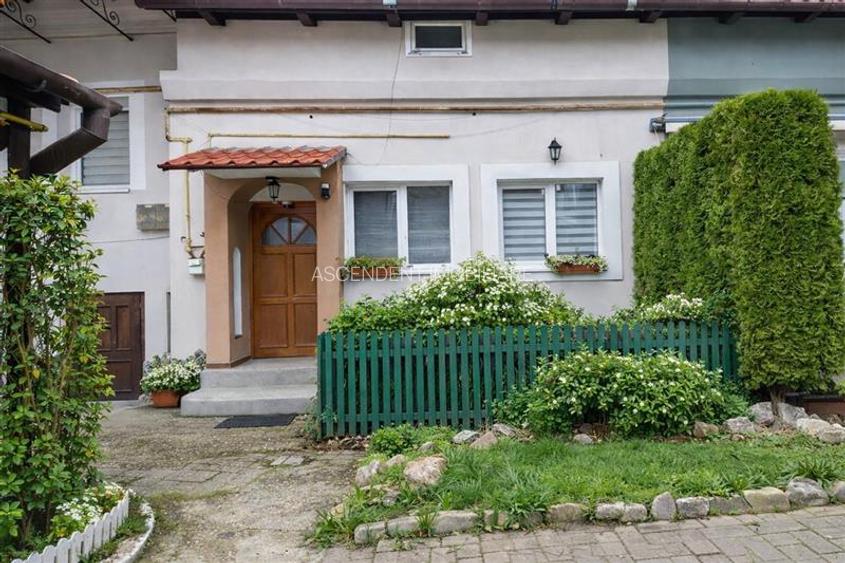 Apartament extins, trei unitati locative cu baie proprie, central, Brasov - 2