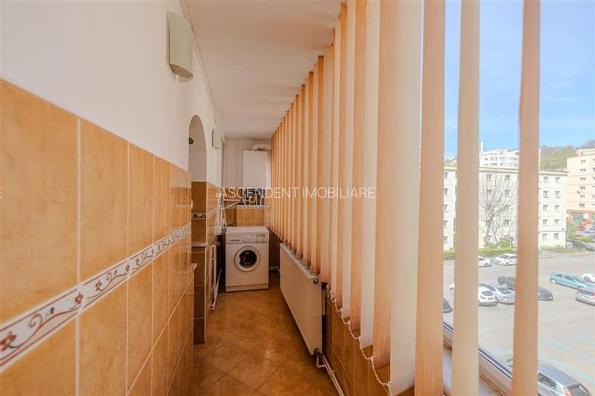 Decomandat, 2camere, insorit, balcon, loc parcare, 2 boxe, Astra, Brasov - 4