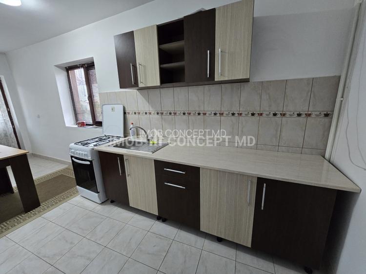 INCHIRIERE Garsoniera spatioasa, in bloc la curte, zona Mihai Bravu - 8