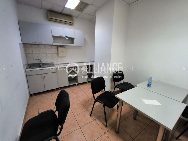 CENTRU Bdul Tomis spatiu comercial cu vitrina stradala! - 10