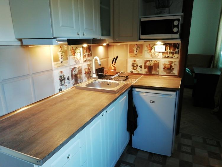 Casa 6 camere libera la vanzare zona AFI - 22